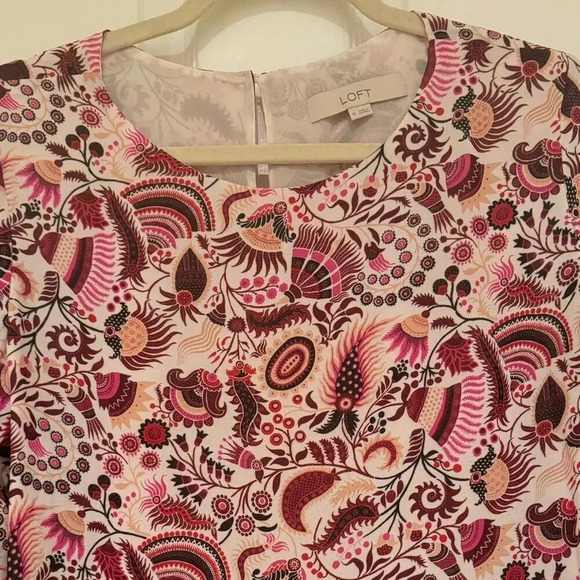 Loft Pink Paisley Top w/Tiered Sleeves - Picture 5 of 7